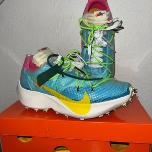 Off-White Vapor Street